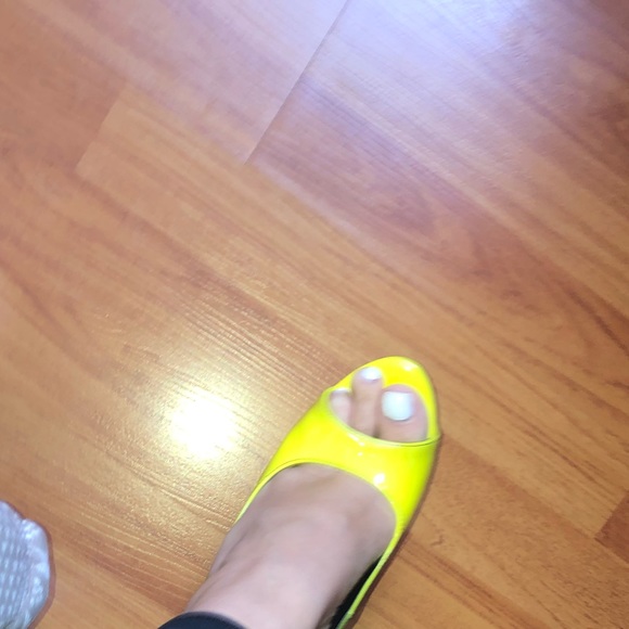 High heels - Picture 4 of 4